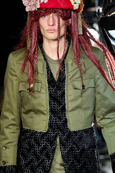 Look 22